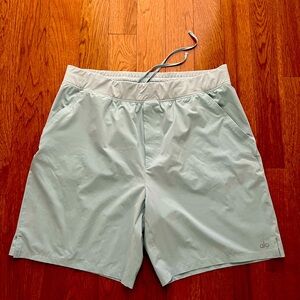 ALO Men’s Chalk Blue 2XL Shorts
